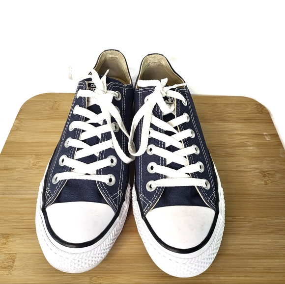 Classic low top converse sneakers - Picture 4 of 7
